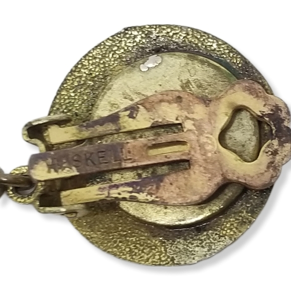 MIRIAM HASKELL 1980s GOLDTONED SPIRAL DESIGN & ORNATE KNOT DROP CLIP ON EARRINGS - Picture 7 of 7